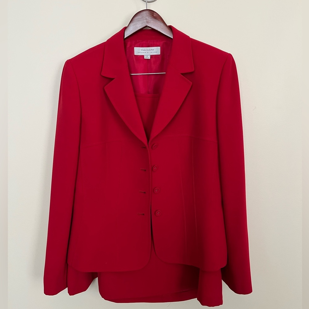 Tahari ASL size 14 Elegant Cherry Red 2piece Skirt Suit